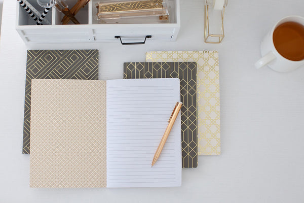 Dorm Room Desk Organization: Simple Hacks for a Neat Study Space