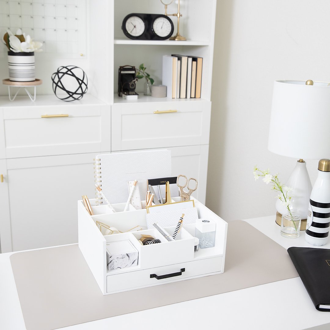 How to Organize Desk for Productivity & Style