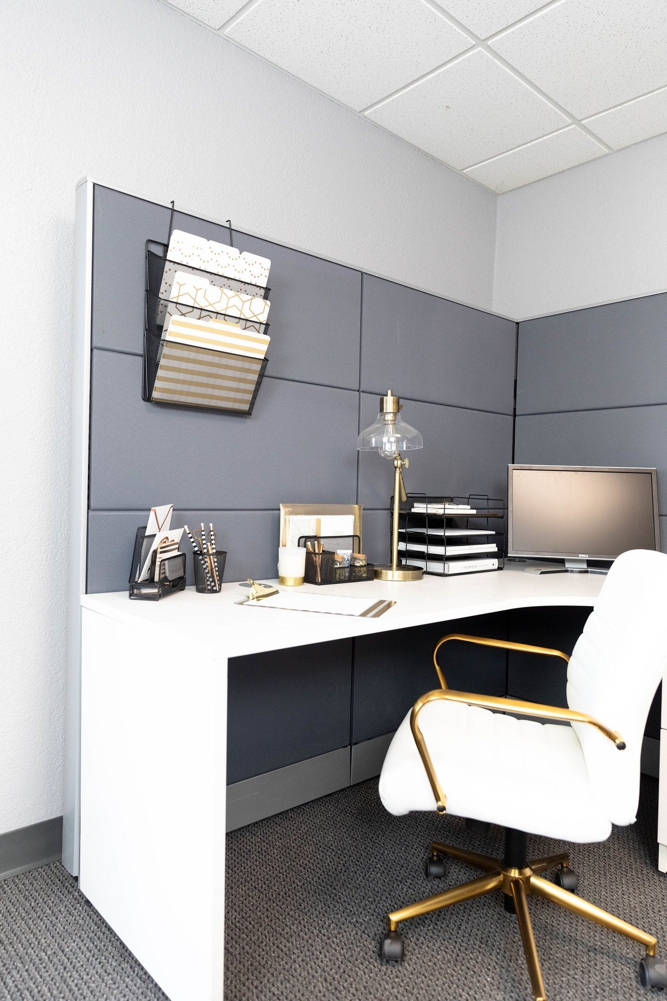 Wall Mounted Organizer: Transform Your Space